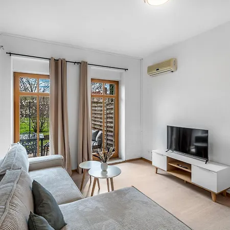 Lehastays - Buckau 16a I Kueche I Smart Tv Mit Netflix I Toller Innenhof *