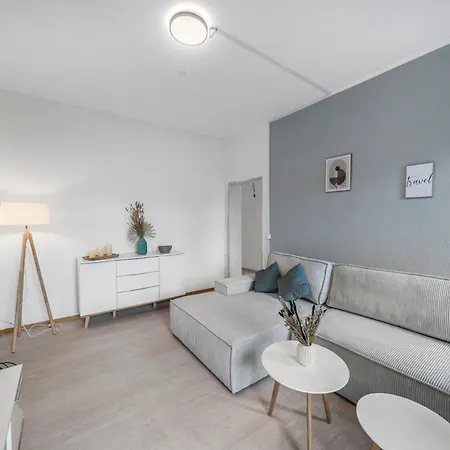 Lehastays - Buckau 16a I Kueche I Smart Tv Mit Netflix I Toller Innenhof * Magdeburg