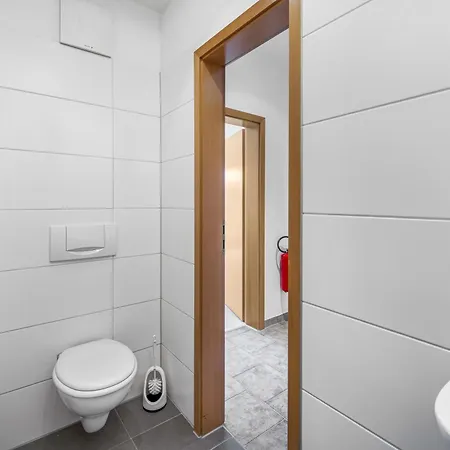 شقة Lehastays - Buckau 16a I Kueche I Smart Tv Mit Netflix I Toller Innenhof *