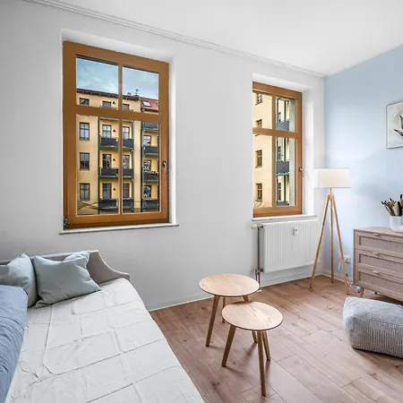 Lehastays - Buckau 16a I Kueche I Smart Tv Mit Netflix I Toller Innenhof *