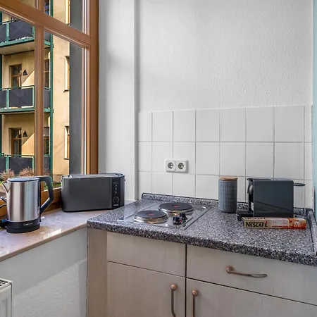 Lehastays - Buckau 16a I Kueche I Smart Tv Mit Netflix I Toller Innenhof * Magdeburg