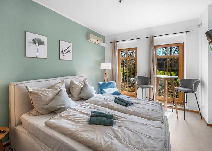 Lehastays - Buckau 16a I Kueche I Smart Tv Mit Netflix I Toller Innenhof *