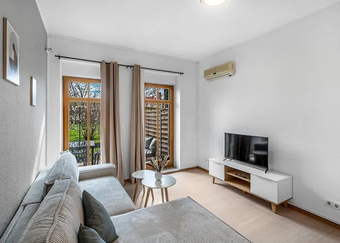 Lehastays - Buckau 16a I Kueche I Smart Tv Mit Netflix I Toller Innenhof *