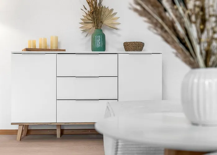 Lehastays - Buckau 16a I Kueche I Smart Tv Mit Netflix I Toller Innenhof