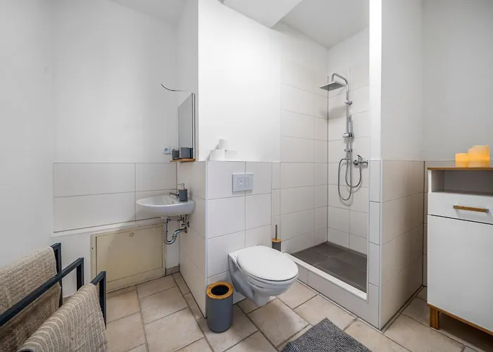 Lehastays - Buckau 16a I Kueche I Smart Tv Mit Netflix I Toller Innenhof Lägenhet *