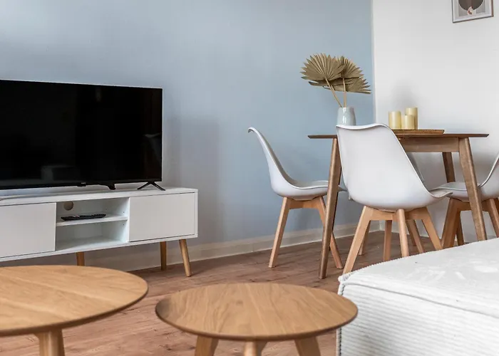 Lehastays - Buckau 16a I Kueche I Smart Tv Mit Netflix I Toller Innenhof Appartement