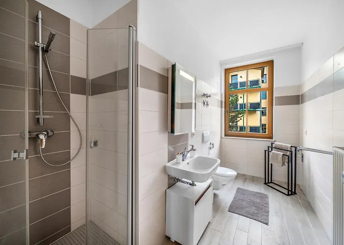 Lehastays - Buckau 16a I Kueche I Smart Tv Mit Netflix I Toller Innenhof Appartement *