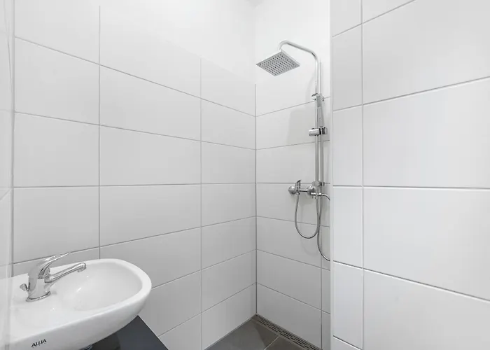 Lehastays - Buckau 16a I Kueche I Smart Tv Mit Netflix I Toller Innenhof Lägenhet