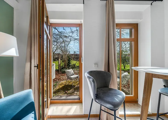 Lehastays - Buckau 16a I Kueche I Smart Tv Mit Netflix I Toller Innenhof Appartement *