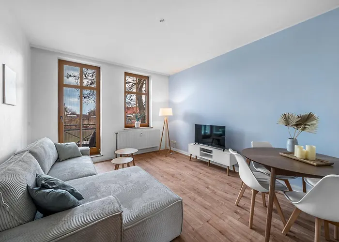 Lehastays - Buckau 16a I Kueche I Smart Tv Mit Netflix I Toller Innenhof * Magdeburg